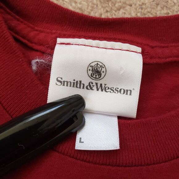 Smith & Wesson Load Shoot Repeat Size Large Mens Red Officially Licensed T-Shirt - Picture 3 of 5